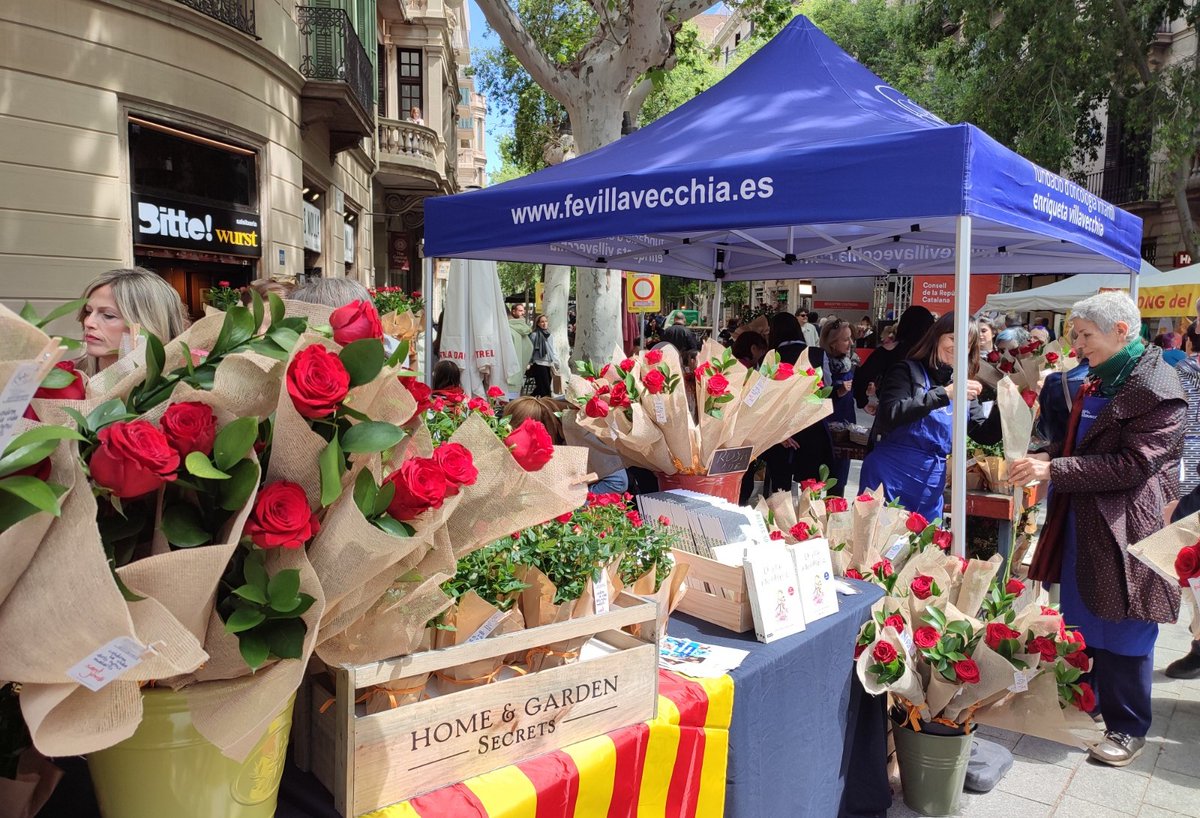 🌹Hem viscut el #santjordi amb major recaptació de la #FEVillavecchia: 31.286€! Gràcies a milers de persones solidàries que han comprat roses, rosers, llibres i manualitats a la parada, i a les empreses patrocinadores del vídeo #santjordi2024: fevillavecchia.es/ca/el-sant-jor…