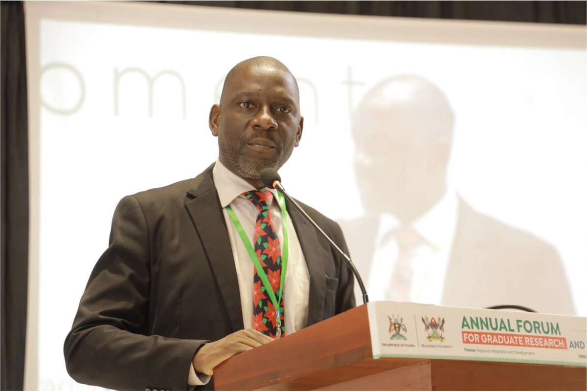 #MakGradDialogue“It is not enough to only care about your own well being. You don't live in a vacuum. Your well being is also dependent on other people.” ~ Prof. Julius kikooma @Makerere @MakDRGT