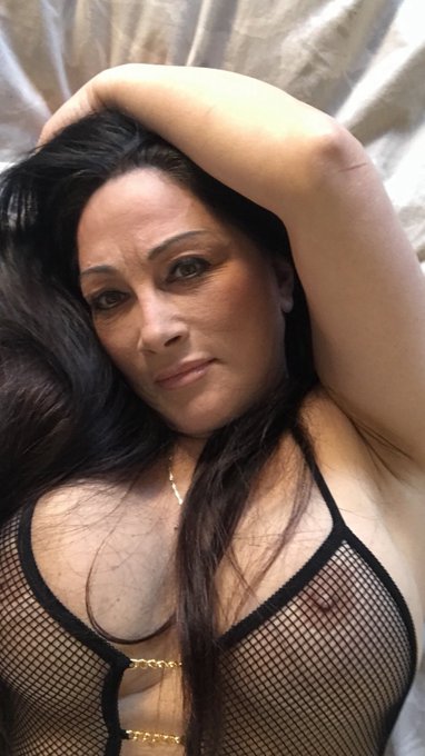 Morning everyone just to wish you all a very naughty weekend😈. Don&rsquo;t forget all filthy films and pictures