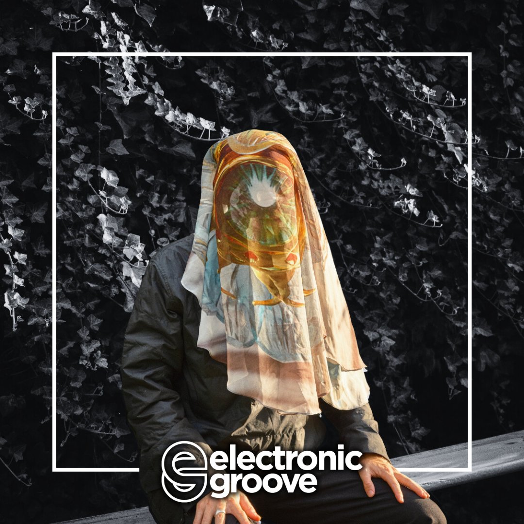 Massive thanks to our friends at @EGpodcast for premiering our latest track 'we_glitch' by mysterious musician #SUBFICTION!

Check it out below:
electronicgroove.com/series/premier…