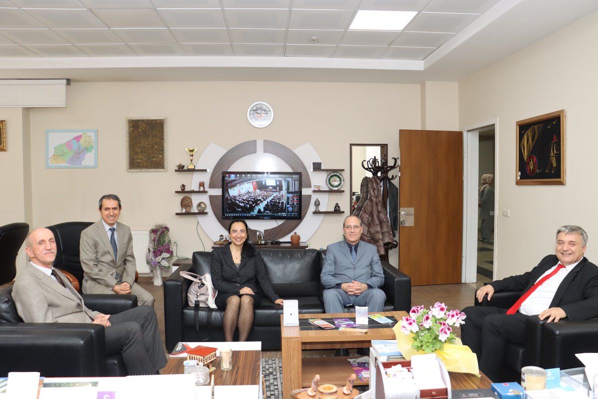 ZonguldakMEM's tweet photo. 📌İl Millî Eğitim Müdürlüğümüz koordinesinde Rehberlik ve Araştırma Merkezi tarafından "Zonguldak PDR Günleri " etkinliklerinin birincisi düzenlendi.
Etkinliğe; İl Millî Eğitim Müdürümüz Sayın Osman Bozkan, Zonguldak Bülent Ecevit Üniversitesi Eğitim Fakültesi Dekan Yardımcısı Doç. Dr. Okan Bilgin, Akademisyenler Prof. Dr. Nursel Topkaya, Prof. Dr. Dilek Yelda Kağnıcı, İl Millî Eğitim Müdür Yardımcımız Abdullah Turan, Zonguldak Bahçeşehir Koleji Kurucusu Esin Yazıcı, Psikolojik Danışman ve Rehber Öğretmenlerimiz katıldılar.

@tcmeb @Yusuf__Tekin