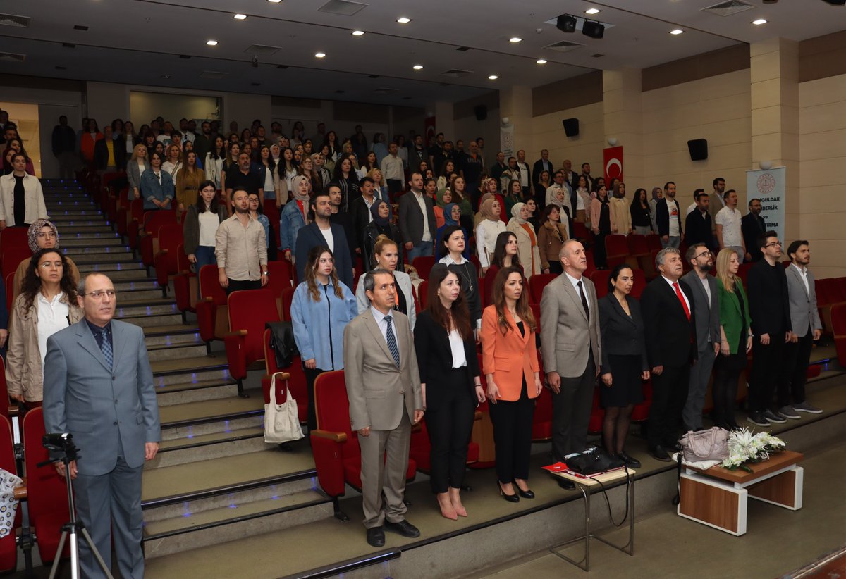 ZonguldakMEM's tweet photo. 📌İl Millî Eğitim Müdürlüğümüz koordinesinde Rehberlik ve Araştırma Merkezi tarafından "Zonguldak PDR Günleri " etkinliklerinin birincisi düzenlendi.
Etkinliğe; İl Millî Eğitim Müdürümüz Sayın Osman Bozkan, Zonguldak Bülent Ecevit Üniversitesi Eğitim Fakültesi Dekan Yardımcısı Doç. Dr. Okan Bilgin, Akademisyenler Prof. Dr. Nursel Topkaya, Prof. Dr. Dilek Yelda Kağnıcı, İl Millî Eğitim Müdür Yardımcımız Abdullah Turan, Zonguldak Bahçeşehir Koleji Kurucusu Esin Yazıcı, Psikolojik Danışman ve Rehber Öğretmenlerimiz katıldılar.

@tcmeb @Yusuf__Tekin