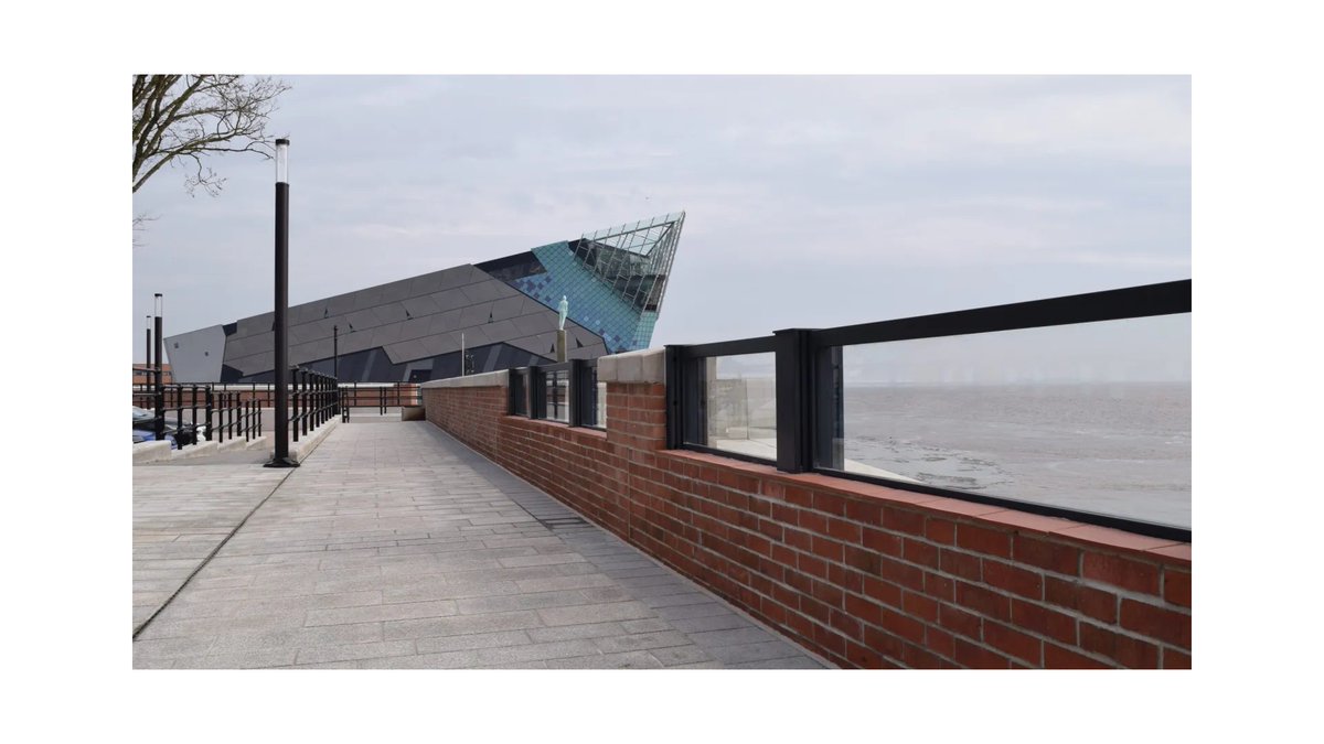 📣 Join us on 16 May in Hull for a walking tour of the award winning Hull Flood Frontage. This event is free for members so make sure you book your place now. tinyurl.com/y3d27w5y