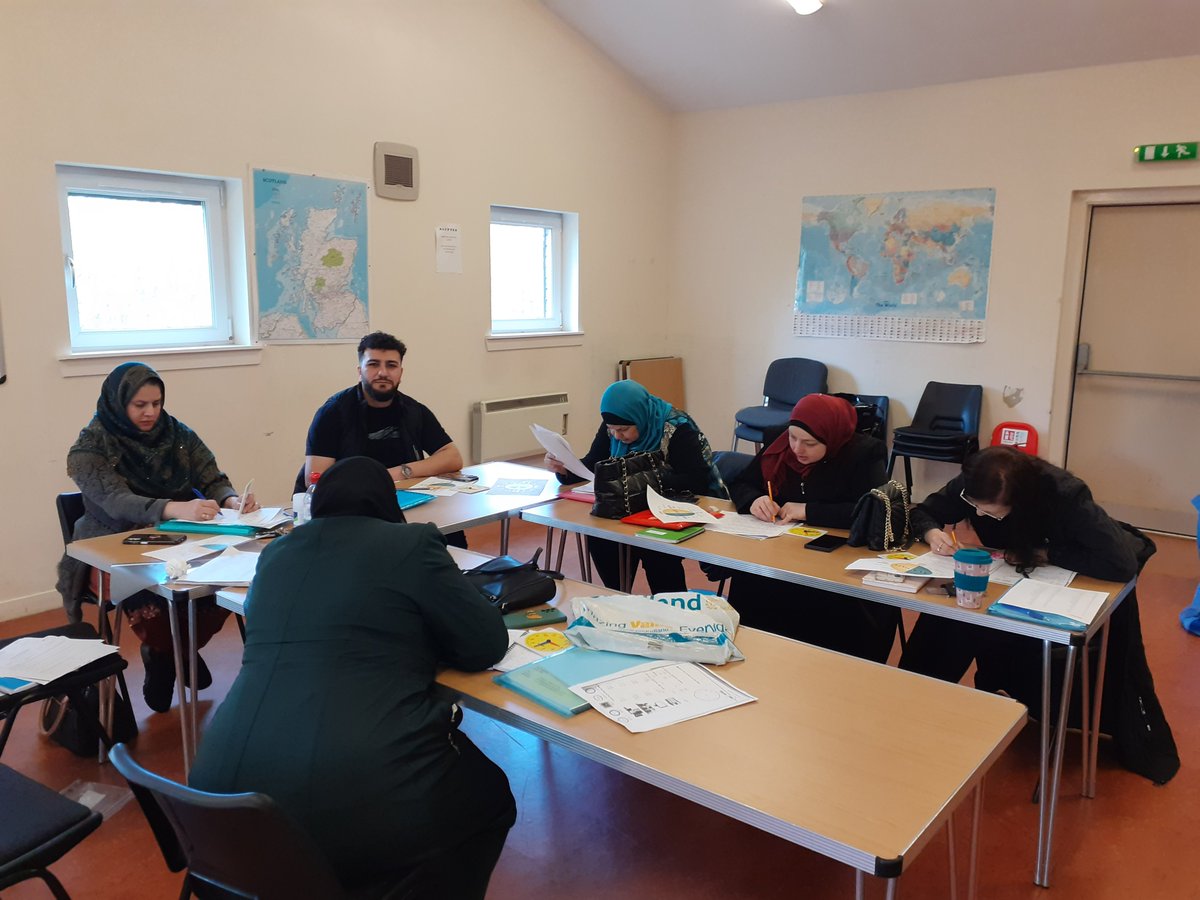 Yesterday's busy Bellshill ESOL class had fun learning how to read and write the time ⏰⏲️🏫 #BecauseOfCLD #AdultLearningMatters @nlcpeople @NLFamilyLearn @scotrefcouncil @EducationScot