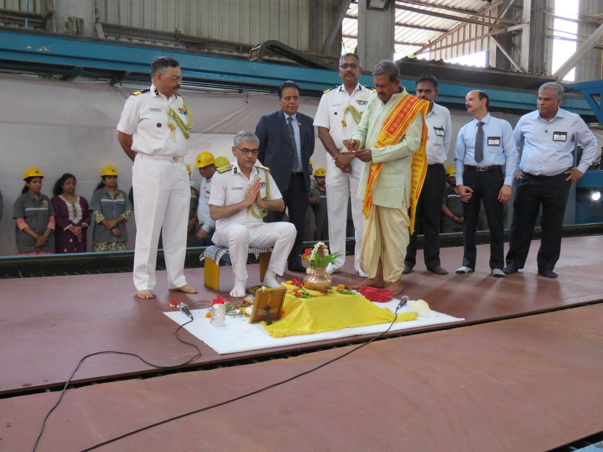 Mazagon Dock Shipbuilders Limited (MDSL) cuts steel for the training ship for the Indian Coast Guard 🇮🇳. MDSL was awarded ₹310 crore project to build a training ship for the coast guard. #IADN