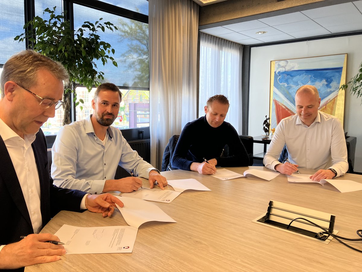 Oorlogsgravenstichting tweet media