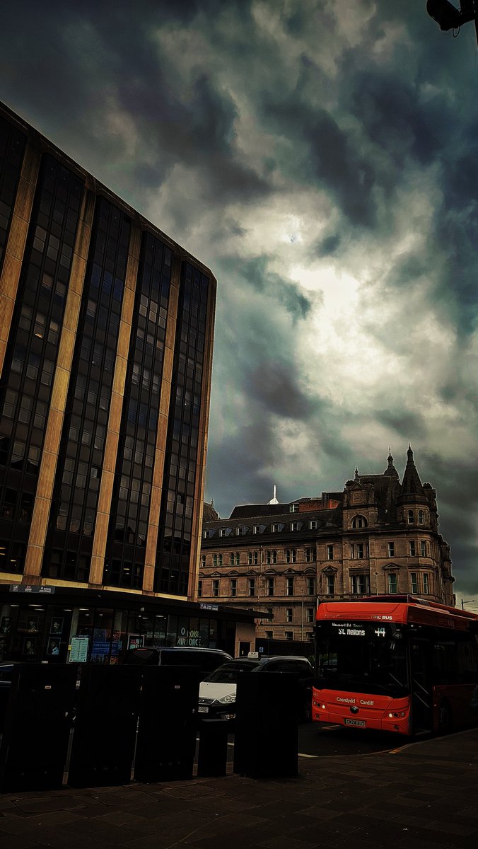 #Gallery365in2024DailyPrompt #Gallery365in2024 Cardiff as per about to rain - status quo-