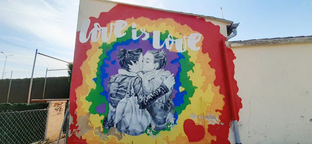 👏🏻🏳️‍🌈 Hui, dia de la visibilitat lèsbica, reivindiquem la necessitat de fer encara més visible el que sempre ha existit. 

Reivindiquem més espais, més històries, més referents, més amor i més lluita 🧡🤍🩷♥️.