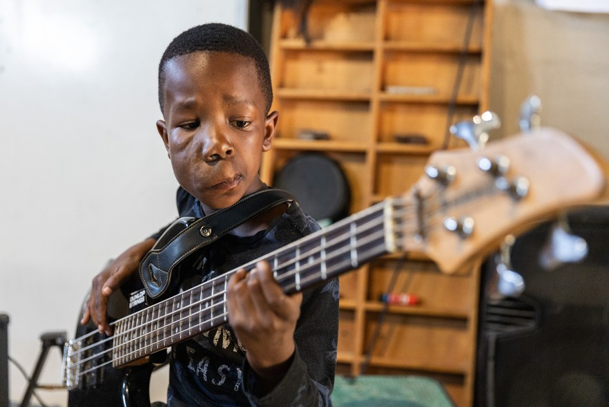 GroundUp_News's tweet photo. Khayelitsha Music Academy hopes to change lives

In photos: https://t.co/aJLcSYb5uQ by Ashraf Hendricks https://t.co/URbWPEP3GX