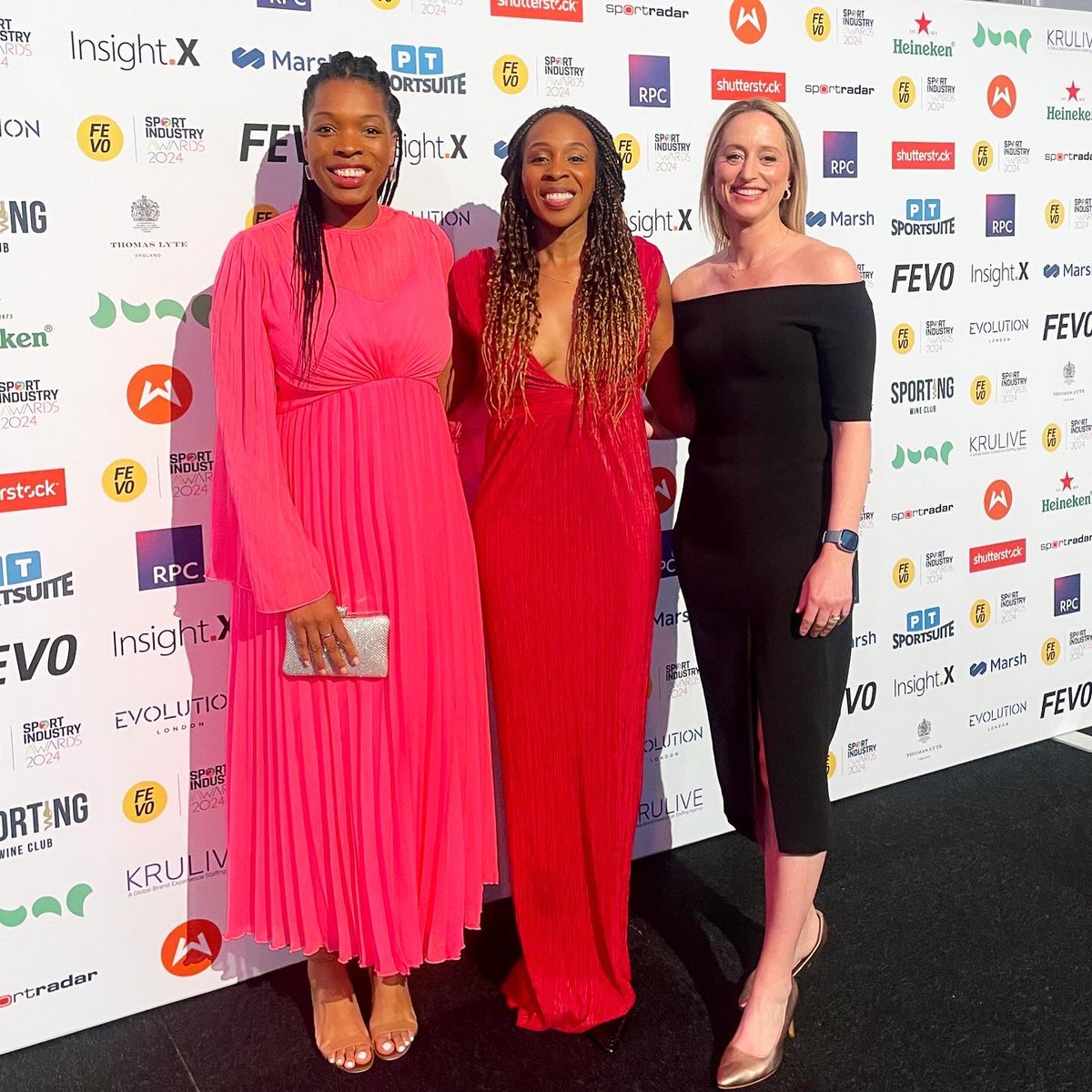 About last night 🌟 A great time was had at the @SportIndustry Awards 2024! Congratulations to all of the winners!

Thanks to the @Heineken_UK & @strongbowuk team for being great company on our table! 😉🤩🙌🏾

@EnglandNetball @NuffRespectMgmt #FEVOSIA #TeamNetball