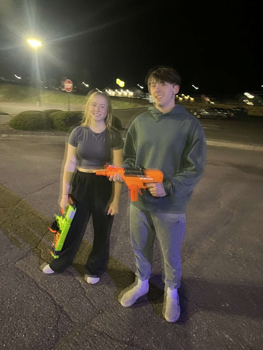 BuschCampers's tweet photo. @CecNerf Saige kills madysen and autumn of dodgey style https://t.co/x1zvmv2Phy