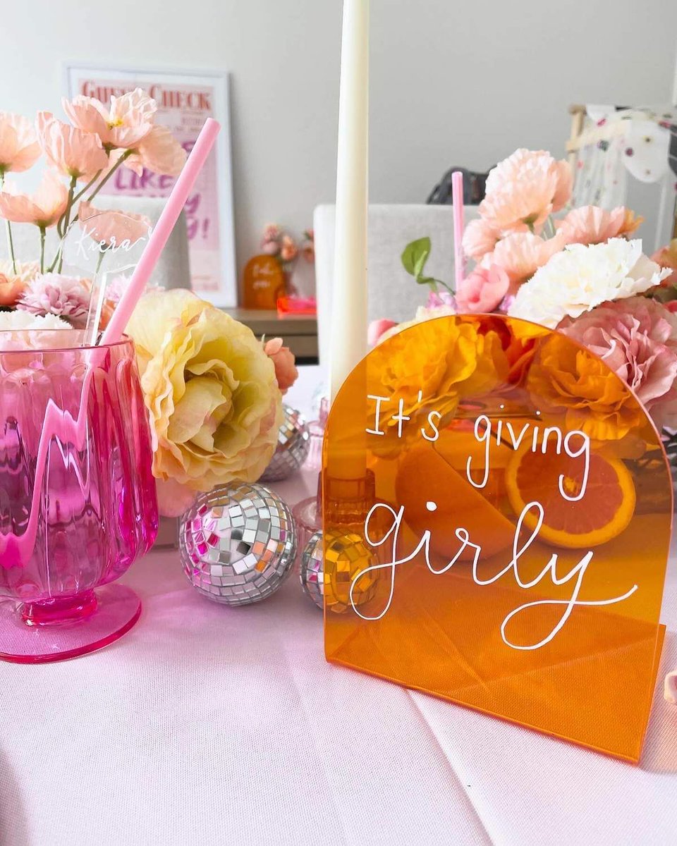 catchmyparty's tweet photo. Take a look at this gorgeous citrus 35th birthday! The flowers are beautiful! https://t.co/7XgCkdeuWT #catchmyparty #partyideas #citrus #citrusparty #girlparty #adultparty #35thbirthday #35thbirthdayparty https://t.co/JJL4dYxKv1