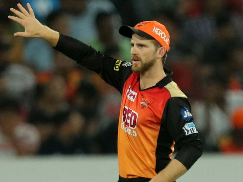 Lowest Totals Defended by SRH in IPL 118 vs MI 2018 119 vs PWI 2013 126 vs PWI 2013 132 vs KXIP 2018* 134 vs RR 2014 On This Day 2018, SRH defended its 4th lowest total just 2 days after defending 118 - even after missing two main bowlers. Captain Kane Williamson supremacy 🧡