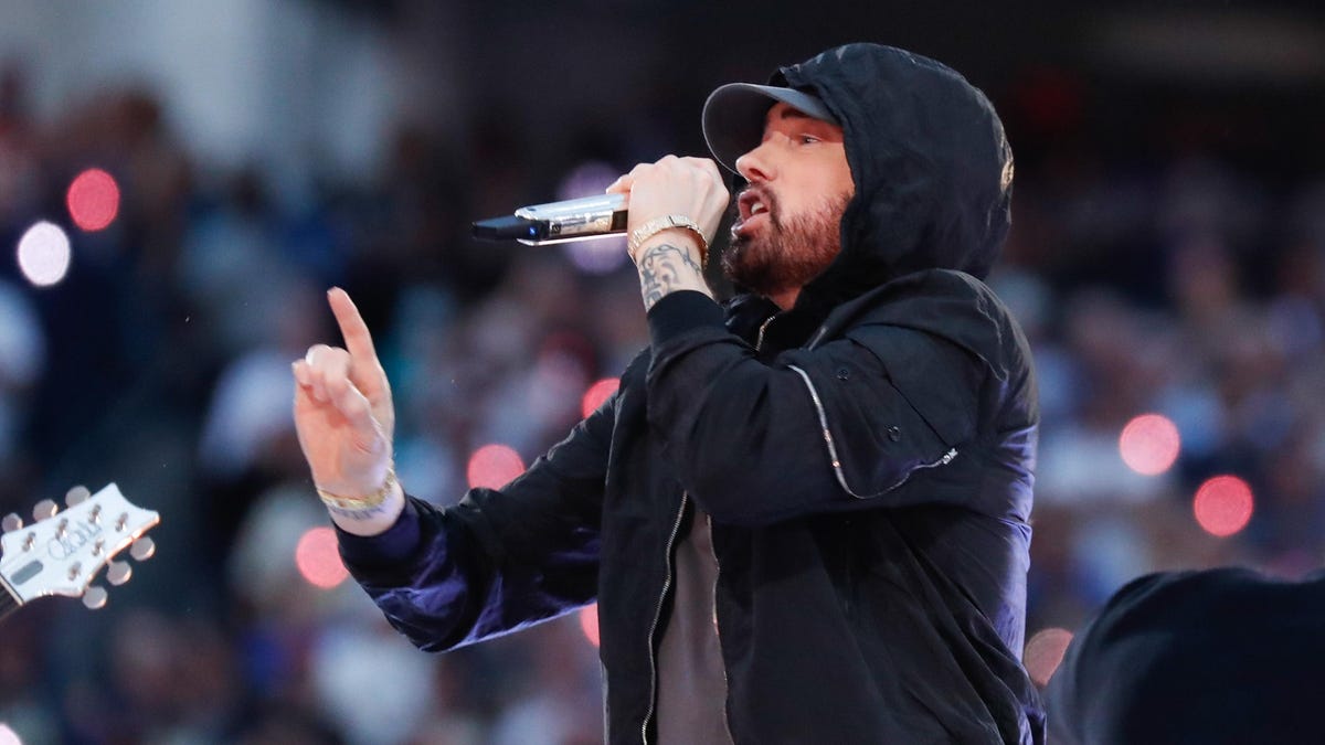 Eminem announces new album via minute-long true crime skit, but no actual music dlvr.it/T6226C