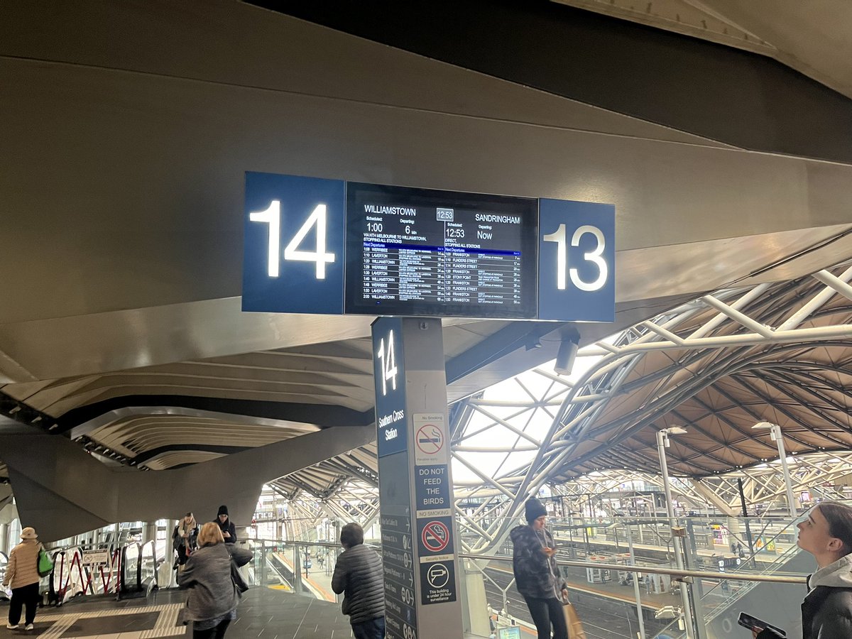 hey_its_tuko's tweet photo. Sandringham train at Southern Cross :O https://t.co/ftw0iYQVtQ