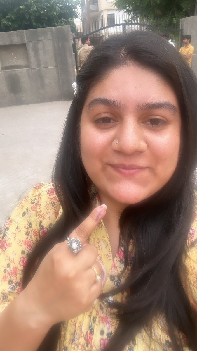 Travelled 55 kms early-morning to cast my vote! #PhirEkBaarModiSarkar 🚩🇮🇳🚩