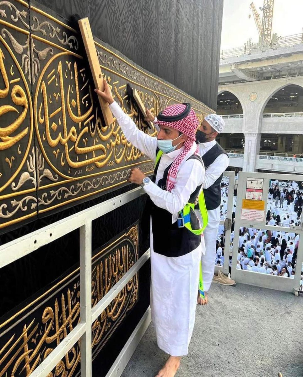 Naveed484's tweet photo. خانہ کعبہ کو پھر سے چُھونا میری زندگی کی سب سے بڑی خواہش ہے
یا رب مجھے اور پوسٹ پڑھنے والے کو"مکہ مدینہ" کی حاضری نصیب فرما آمین❤️
جمعة_مباركةہ https://t.co/7ZrbG1ku7o