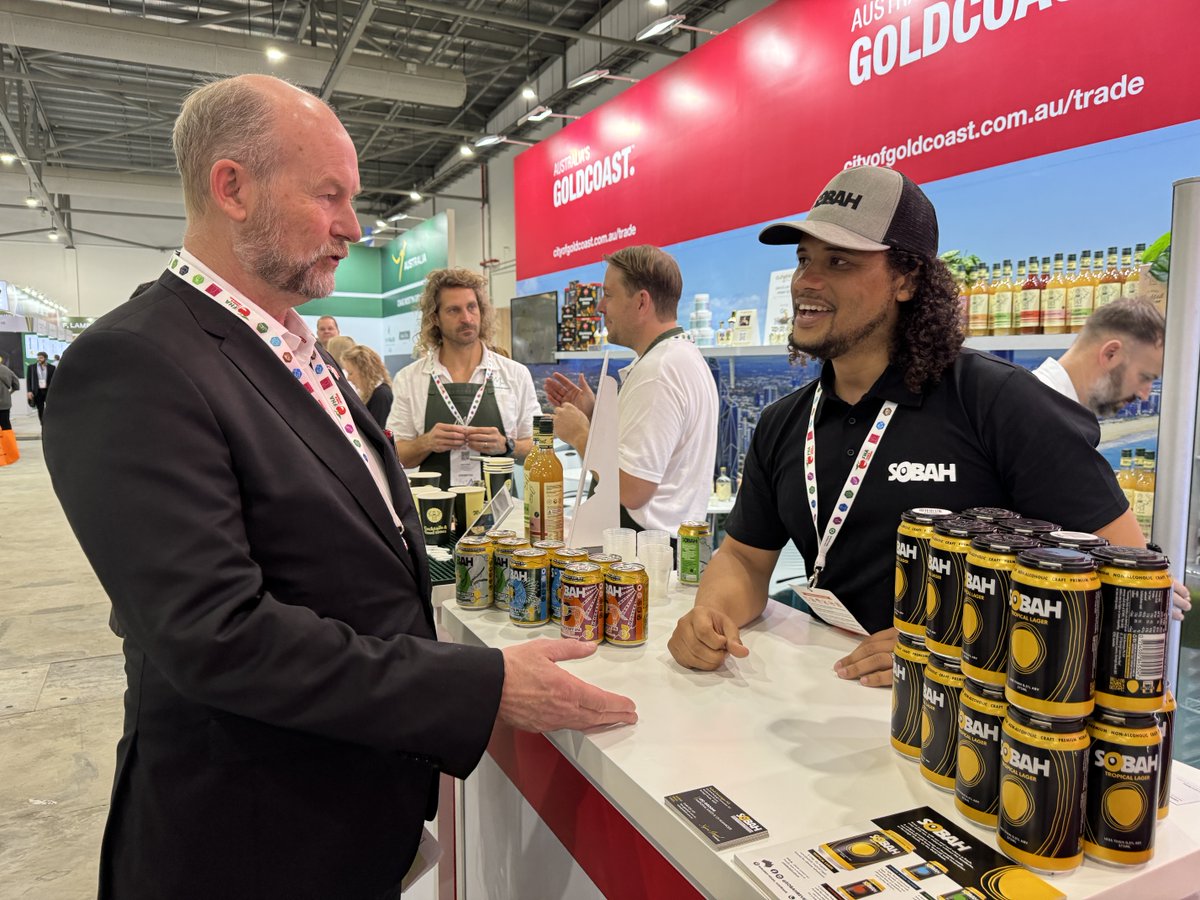 Austrade's tweet image. Businesses like @SobahBeverages are leading a new wave of Aussie #FoodAndBeverage exports to Southeast Asia.🥤🧃 

The region is expected to be the world’s fourth largest economy by 2040.

Discover opportunities in Southeast Asia: ow.ly/lXLg50RlIn8