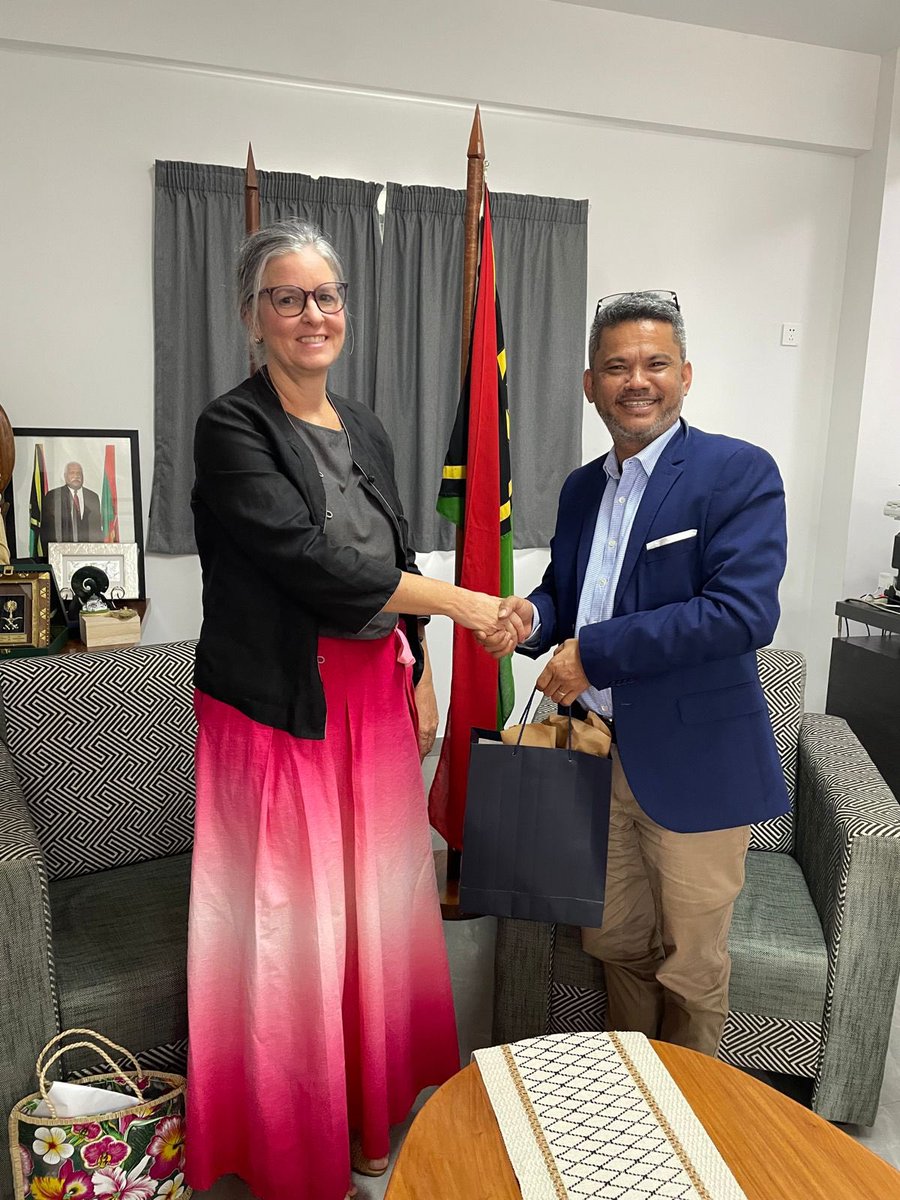 Farewell call on Deputy Prime Minister and Minister for Foreign Affairs Matai Seremaiah. Our close diplomatic engagement continues to deliver strong economic and trade outcomes, people-to-people links, and a peaceful and prosperous future for our region. @dfat @VMofaicet