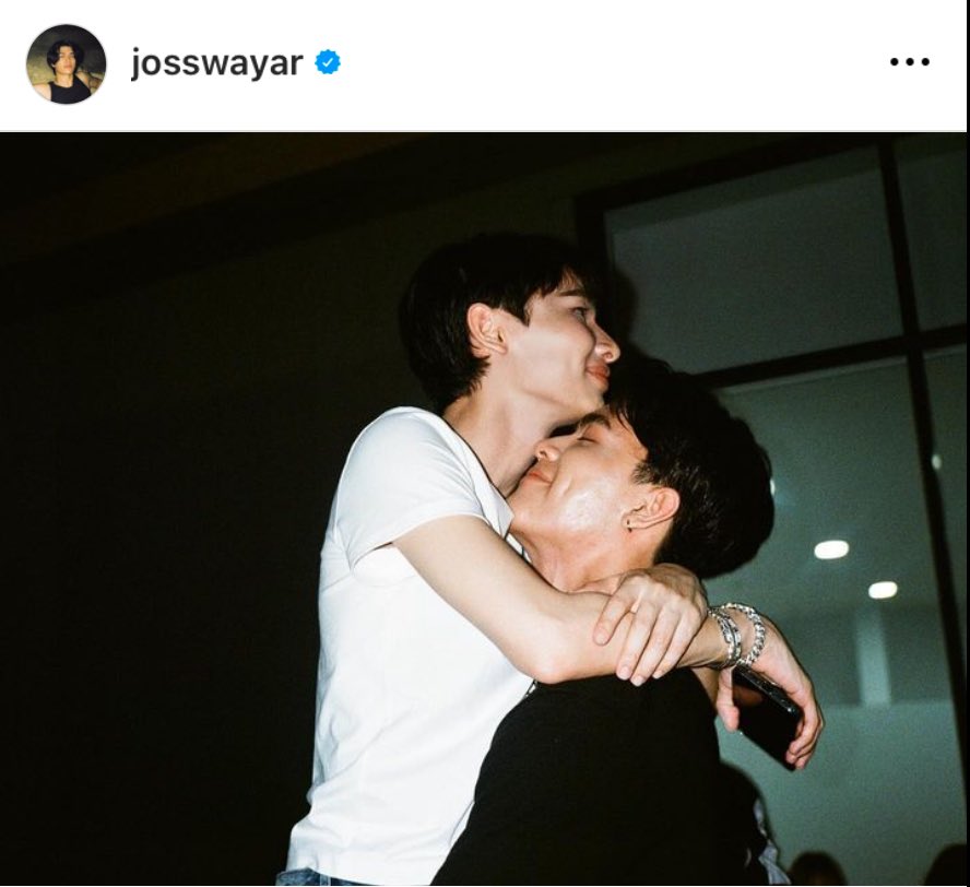 Eaaaw's tweet photo. กูไปอยู่ไหนมาคะ? กรี๊ดดดดดดด ❤️
#JossWayar #GunAtthaphan https://t.co/Pwx8Yh20m3