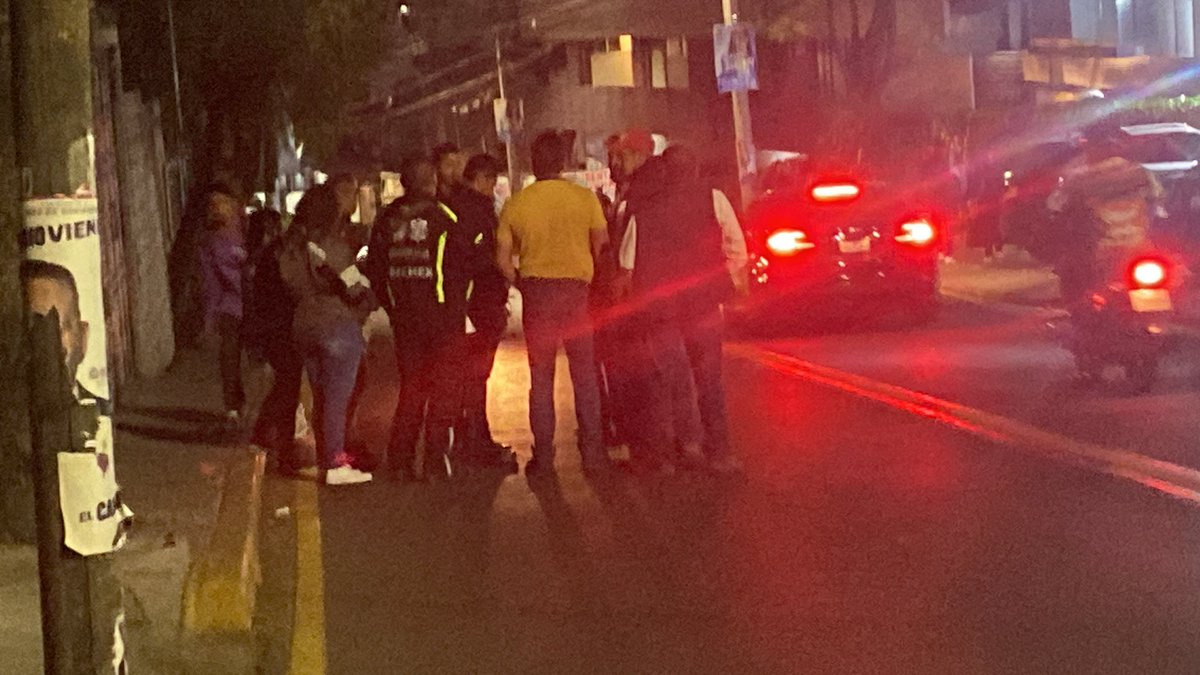 Lamelgarejo's tweet photo. @lialimon @AlvaroObregonMx 
Tanta propuesta !!!! Pero mejor ven y arregla esto en @desiertodleones @PartidoMorenaMx  #mexicoagoniza #quetristeza https://t.co/m1LSlrnolh