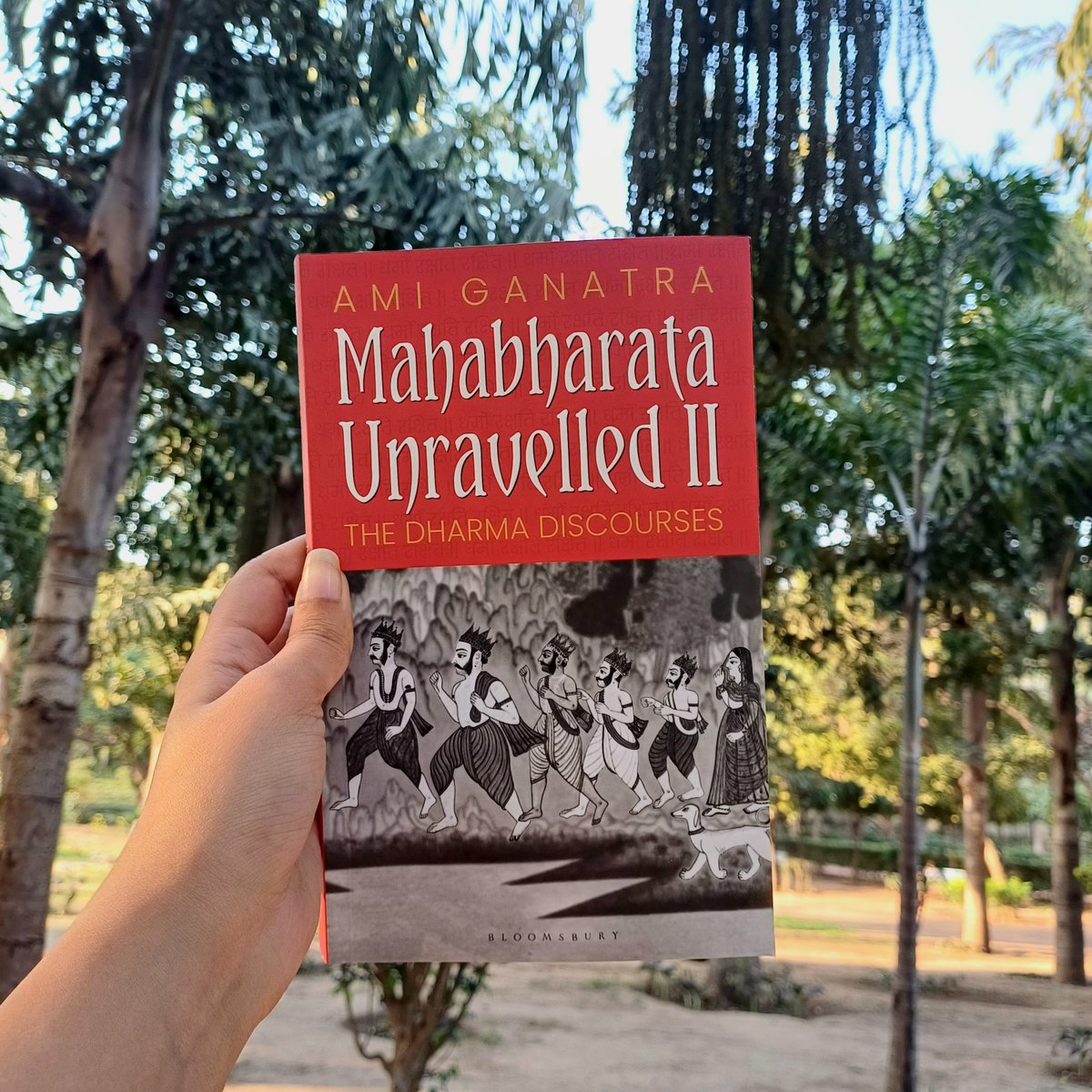 BloomsburyIndia's tweet photo. Delve deeper into the timeless wisdom of the Mahabharata with Mahabharata Unravelled 2. @6amiji uncovers the profound dharma discourses within, offering invaluable lessons for today's world. Explore the eternal teachings that resonate across ages. 📖✨ https://t.co/5xqwFqxdR3