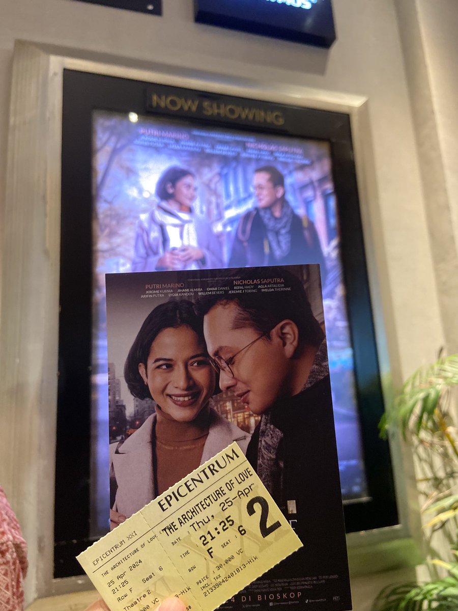 putrinovia_aa's tweet photo. 1000/10 💐

Dari war ticket yg nyaris gagal hingga ke hari H Gala Premiere, gak ada kata penyesalan karena se-worth itu itu 😂

I’m fallin in love gak cuma dg karakternya tp keseluruhan hingga penulisnya 🫶🏻

#TAOL #TheArchitectureOfLove #TAOLTheMovie #KaryaIkaNatassa #IkaNatassa https://t.co/2m9gTYIYXf