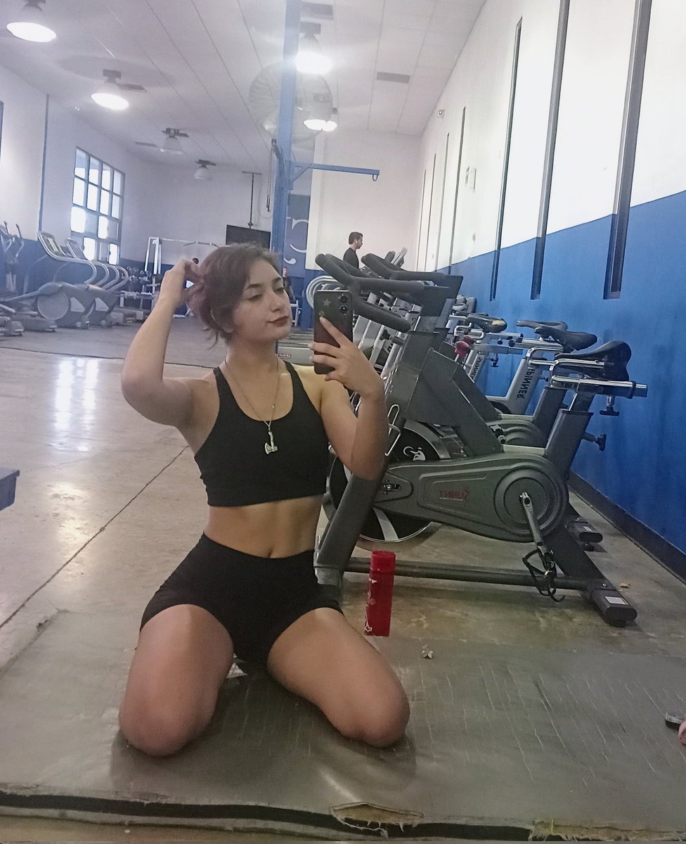 Progresando #gymgirl #gym #gains #BeBetter