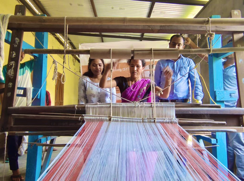 Successfully completed assessment in Two Shaft Handloom Weaver job role under PMKVY 4.0 Special Project for trainees at NEHHDC Bichennala Kamrup Training Centre Assam. @PMKVY_INDIA @NSDCINDIA @MSDESkillIndia @SmitaChetia1971