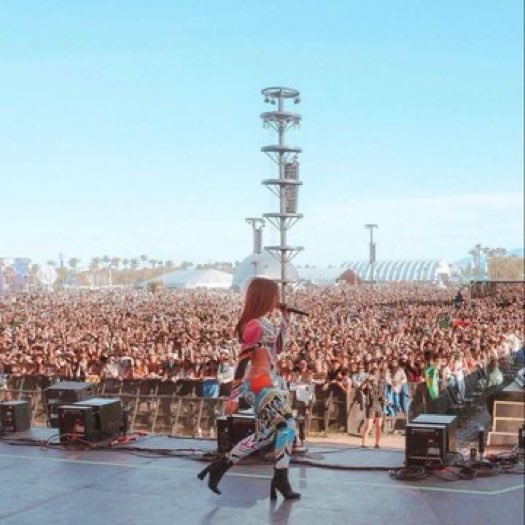 anittagolden's tweet photo. 🚨 Anitta em “Aceita”:

“Não adianta, eu sou a primeira e única a pisar no Coachella” https://t.co/Pe6Qsnz0Os