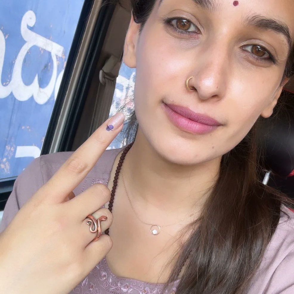 And they’re inked! Early birds from Sandalwood share images after exercising their franchise. #electionday #elections2024 #LSElections #pollingday #sapthamigowda #radhikaranarayan #thejaswinisharma #samyuktahornad