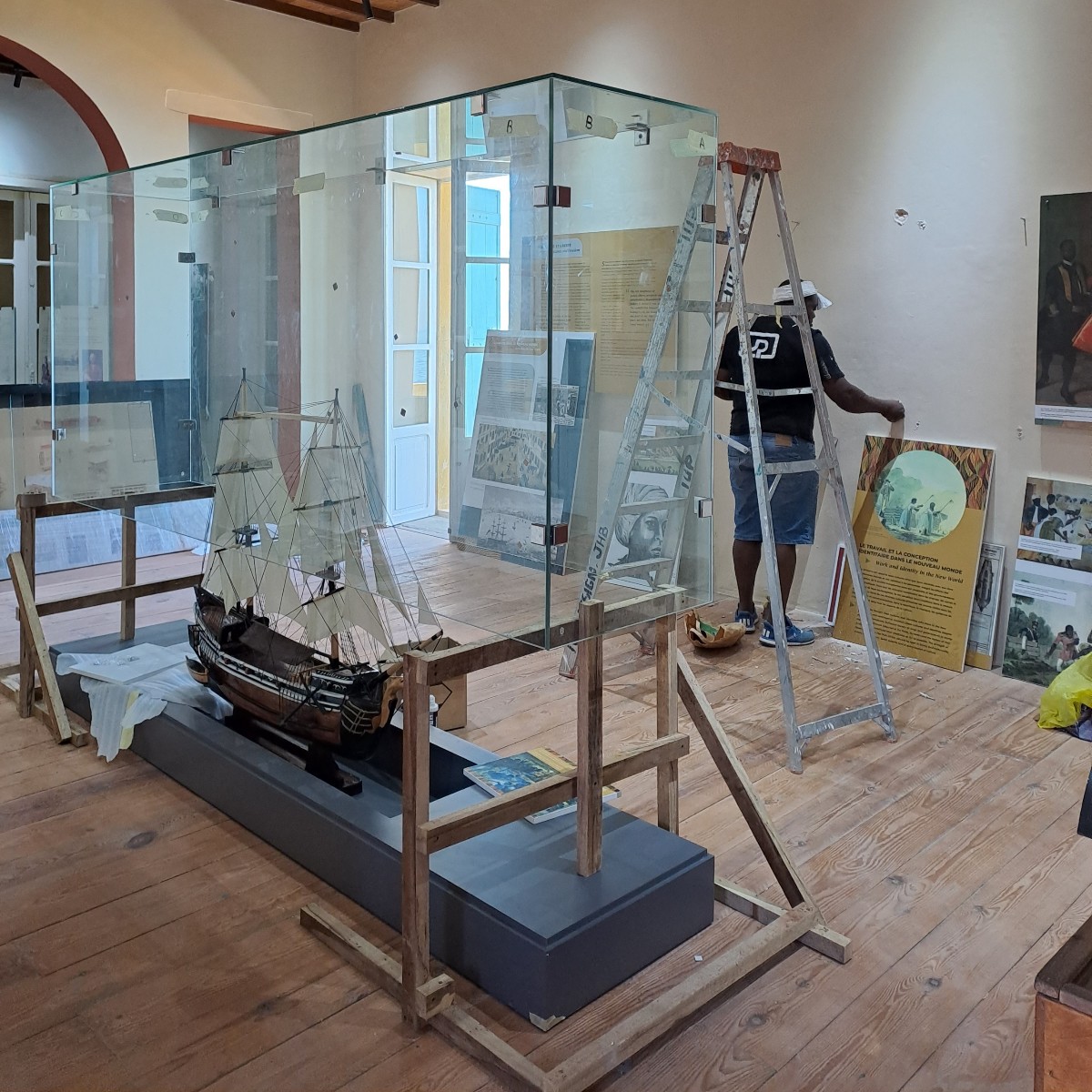 We’ve designed exhibitions ranging from small stands to whole museums, like Senegal’s world-renowned Maison des Esclaves museum. Find out more about our #exhibition expertise here: brnw.ch/21wJbZR #FlowCommunications #FlowComms