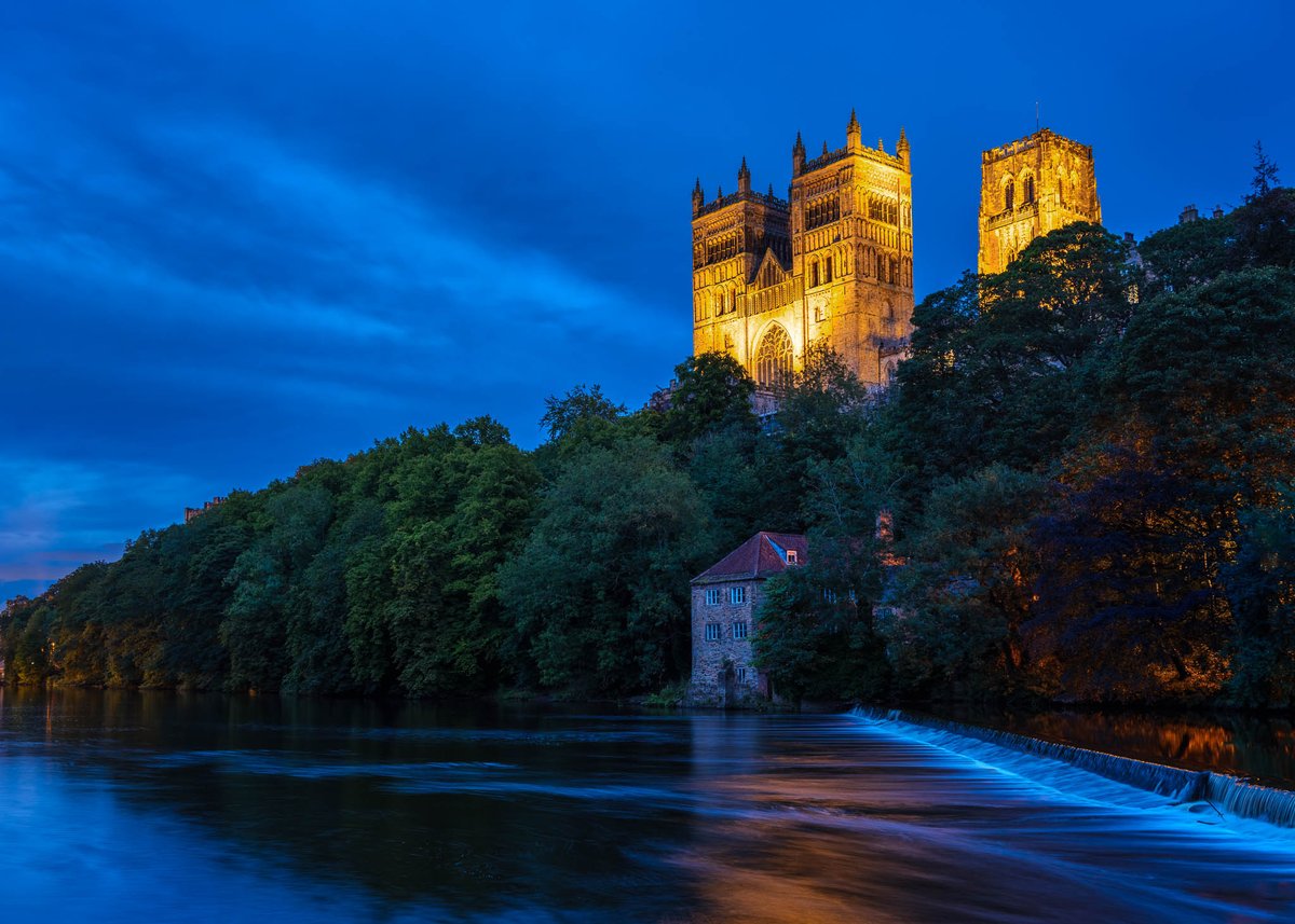 Blue hour is one of the best hours. Show me your blue shots #photooftheday