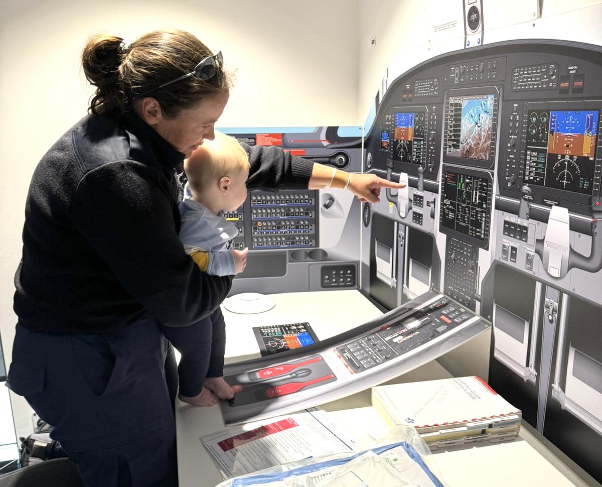 Happy #WorldPilotsDay to our 59 pilots across #rfdsSANT! Here’s Heather getting a jump start on recruiting #60 👶🛩️ Team, your care, compassion and skill as you cover enough distance to lap the earth 162 times a year are deeply appreciated by our crews & patients. #PilotsDay