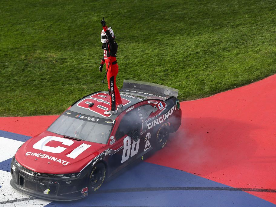 Happy 31st birthday to the 3-time #Daytona500 pole-sitter and 7-time #NASCAR Cup Series winner, #AlexBowman! 🎂

I can't believe I forgot Bowman's birthday today! 😫