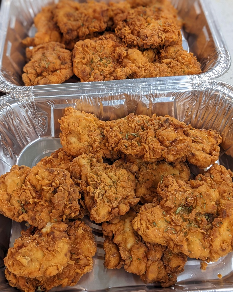 Boneless Fried Chicken Thighs homecookingvsfastfood.com 
#homecooking #food #recipes #foodpic #foodie #foodlover #cooking #hungry #goodfood #foodpoll #yummy #homecookingvsfastfood #food #fastfood #foodie #yum