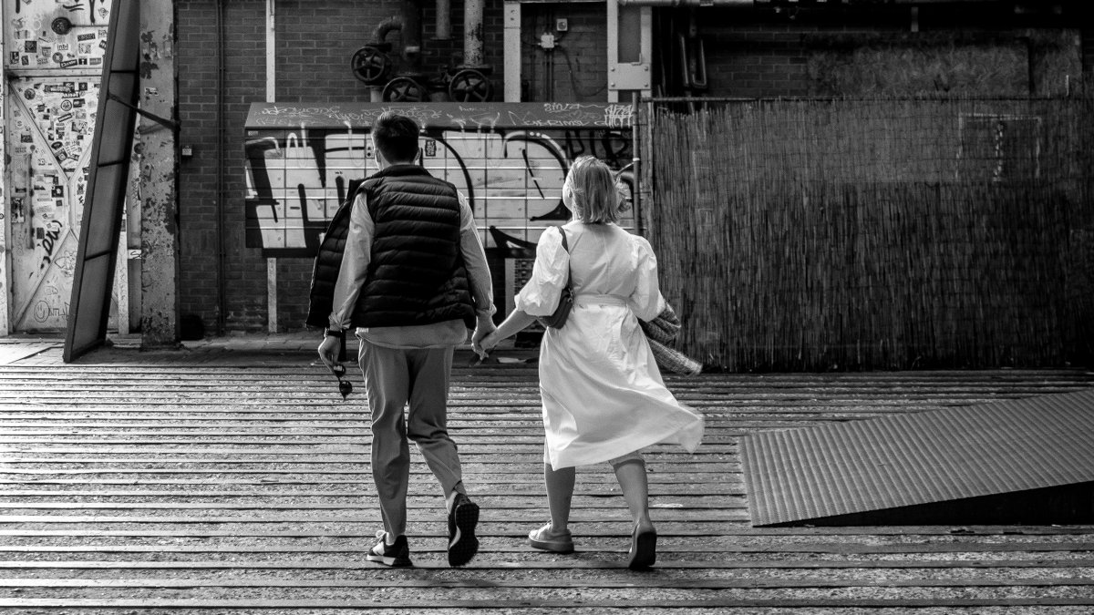 Straatfotografie Amsterdam april 2024
#straatfotografie #streetphotography #street #streetlife #streetphotographer #straatfoto #stadsfotografie
©johanhiemstra.com 📷 OLYMPUS PEN EP5