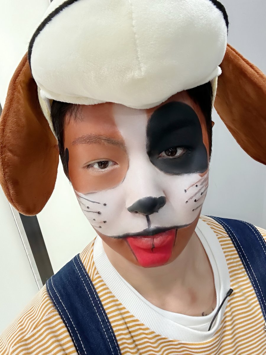 [📸] ✨240427 tvN #놀라운토요일✨

느슨해진 놀토에 등장한 비글 창섭 군🐶
오늘 하루 창섭 군과 함께 즐거운 토요일 되셨나요?🤩
남은 주말도 행복하게 보내요💙

#이창섭 #LEECHANGSUB