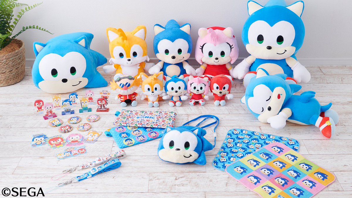 ／
「SONIC&FRIENDS」グッズ
本日発売💙🩷💛❤
＼

全12種類、合計57アイテムの #ソニフレ グッズが、本日より日本限定で登場🇯🇵
ぬいぐるみやフェイスポシェットなどのとにかくかわいいアイテムから、ハンドタオルやネックストラップなどの実用的なアイテムまで盛りだくさん！…