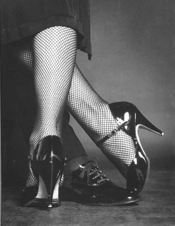 Fishnets at the ready. It’s time to do the Friday dance! 🪩