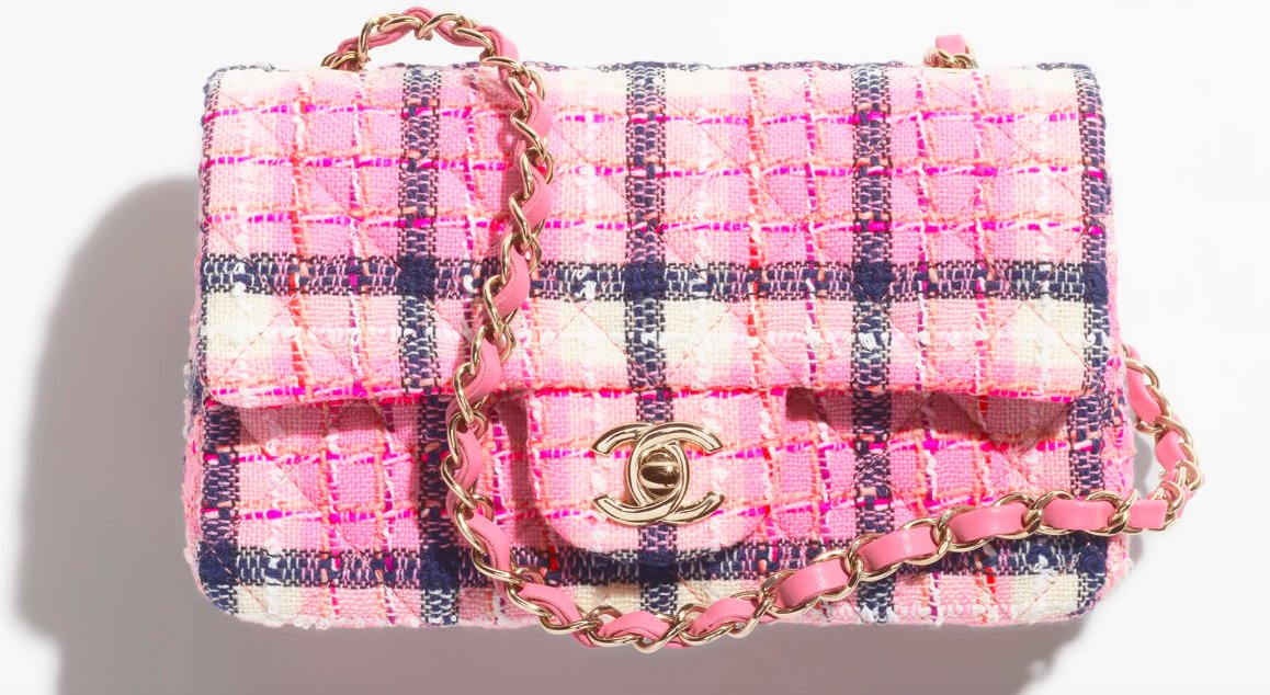 CHANEL continues to increase prices of its products

cpp-luxury.com/chanel-continu… (full article)

#Chanel #ChanelParis #luxuryfashion #luxury #fashion #luxurybags #luxuryhandbags #handbags #luxuryaccessories #luxuryretail @CHANEL