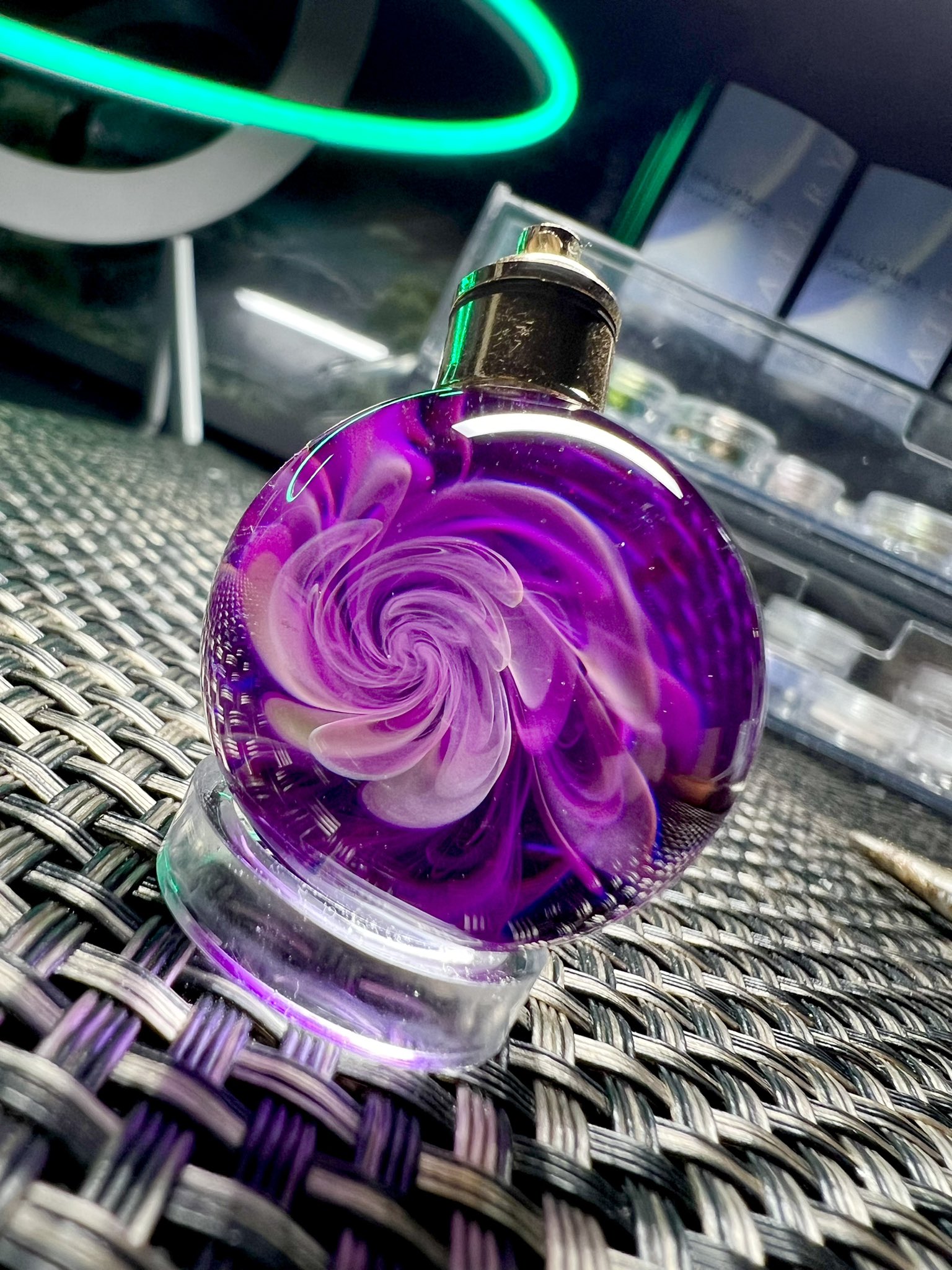 宇宙玉レジン/宇宙に咲く花【negu】 宇宙に咲く花！レジンアクセサリー企画 | TikTok