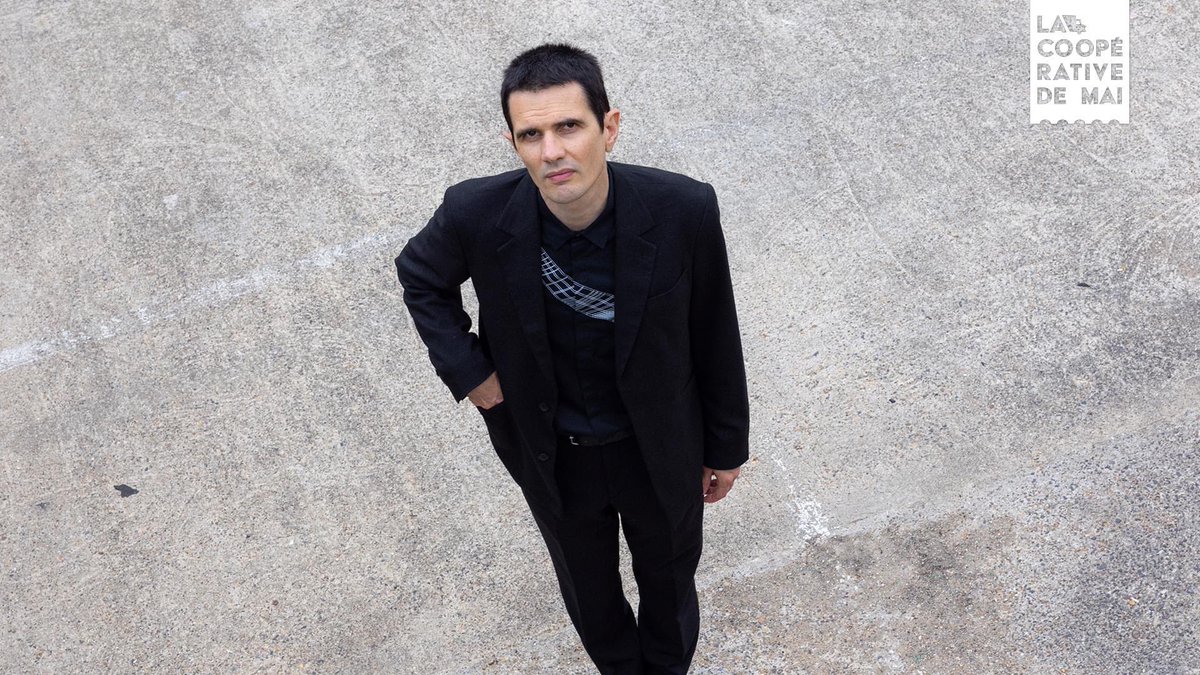 LacoudePhilippe's tweet photo. Lescop en concert le 26.04 a la coopérative de mai #Lescop #reveparti #lacoope #lacooperativedemai #clermontferrand #puydedome #concert #popmoderne #cesjeunesgensmodernes #alternatif #lesoreillescurieuses #nomusicnolife #pop #inde  #popnoire @lacoope https://t.co/nikCSYLtY8 https://t.co/HTiNlS6T44