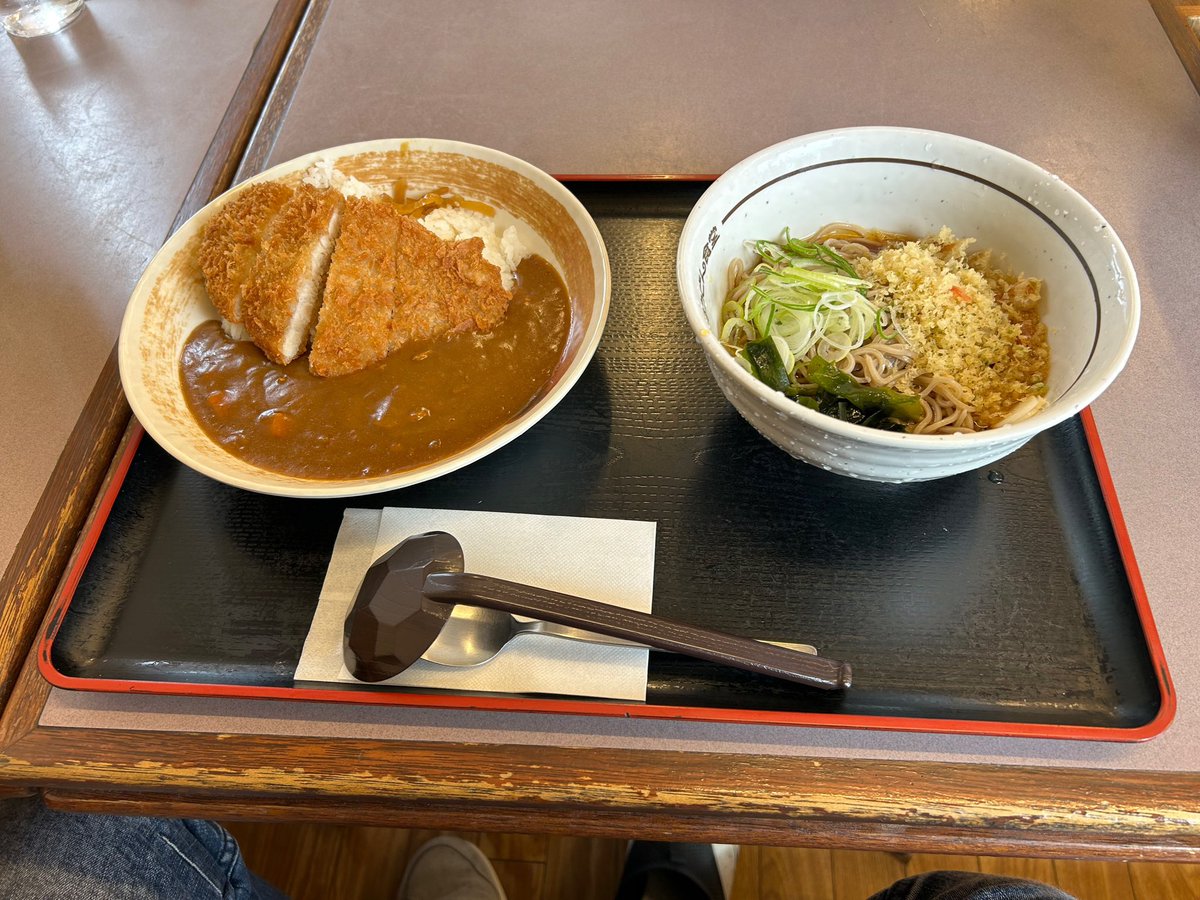 久々の山田うどん食堂
日替わりランチ
#ランチ
#山田うどん食堂
#そば