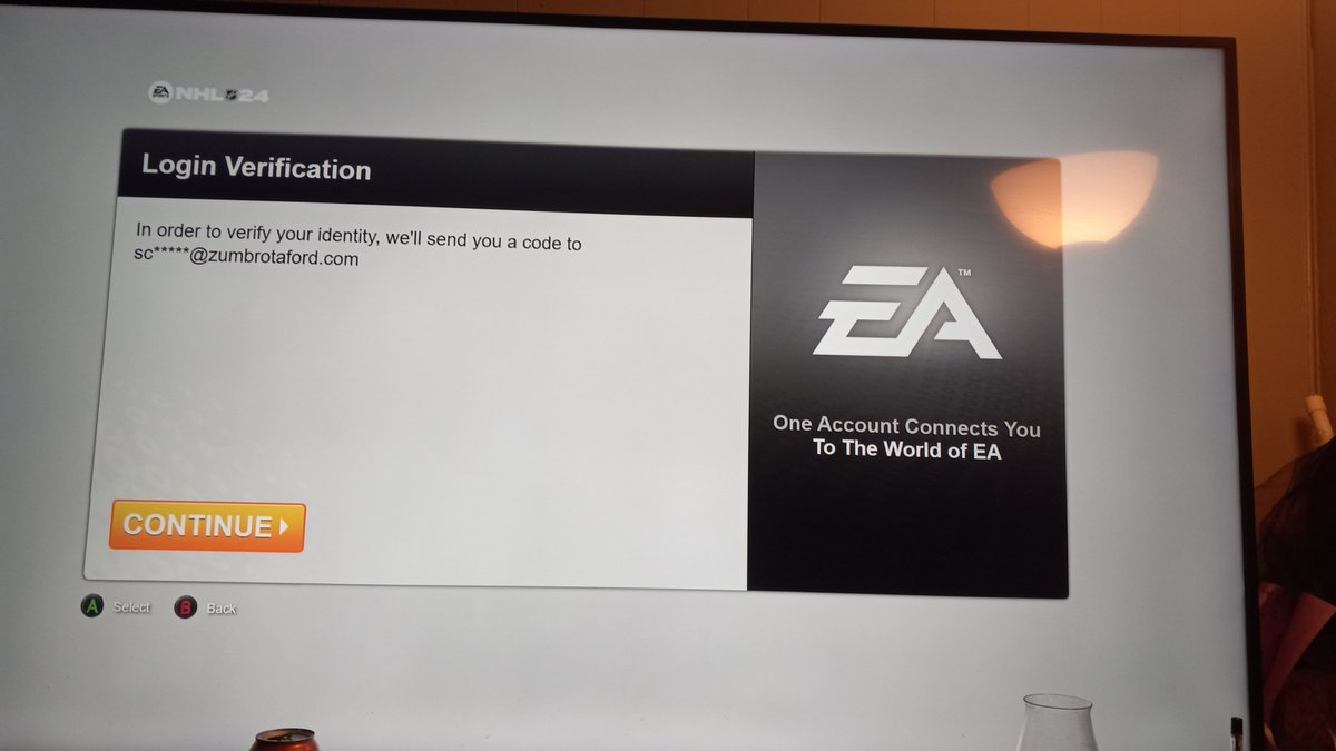 samueljacob45's tweet photo. @EAHelp @EA I no longer have access to this email, and now I can't play #NHL24 on @XboxGamePass someone #pleasehelp https://t.co/E4Dw0mSe4h