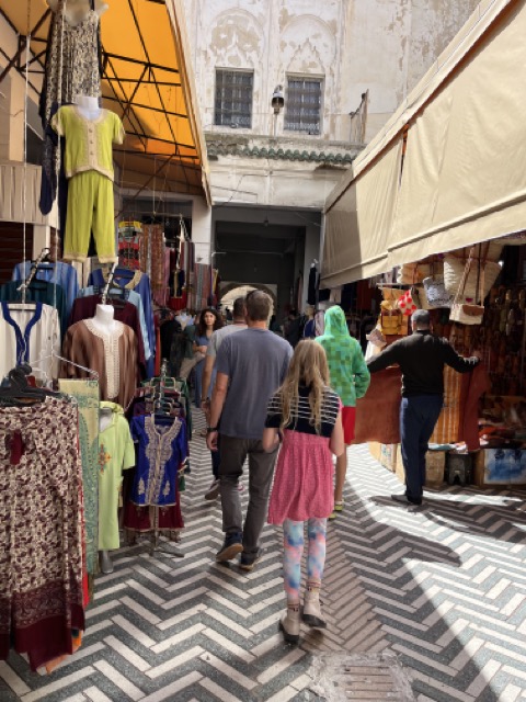 GoWithGuide's tweet image. Welcome to classic #casablanca! Today we’re soaking up the historic city with #localexpert guide Abdallah B. and traveler Ryan A. on a “Wonderful Private Tour!” 
Photo Credits: Ryan A. (traveler) &amp;amp; Abdallah B (tour guide) check him out here! gowithguide.com/supplier/49911