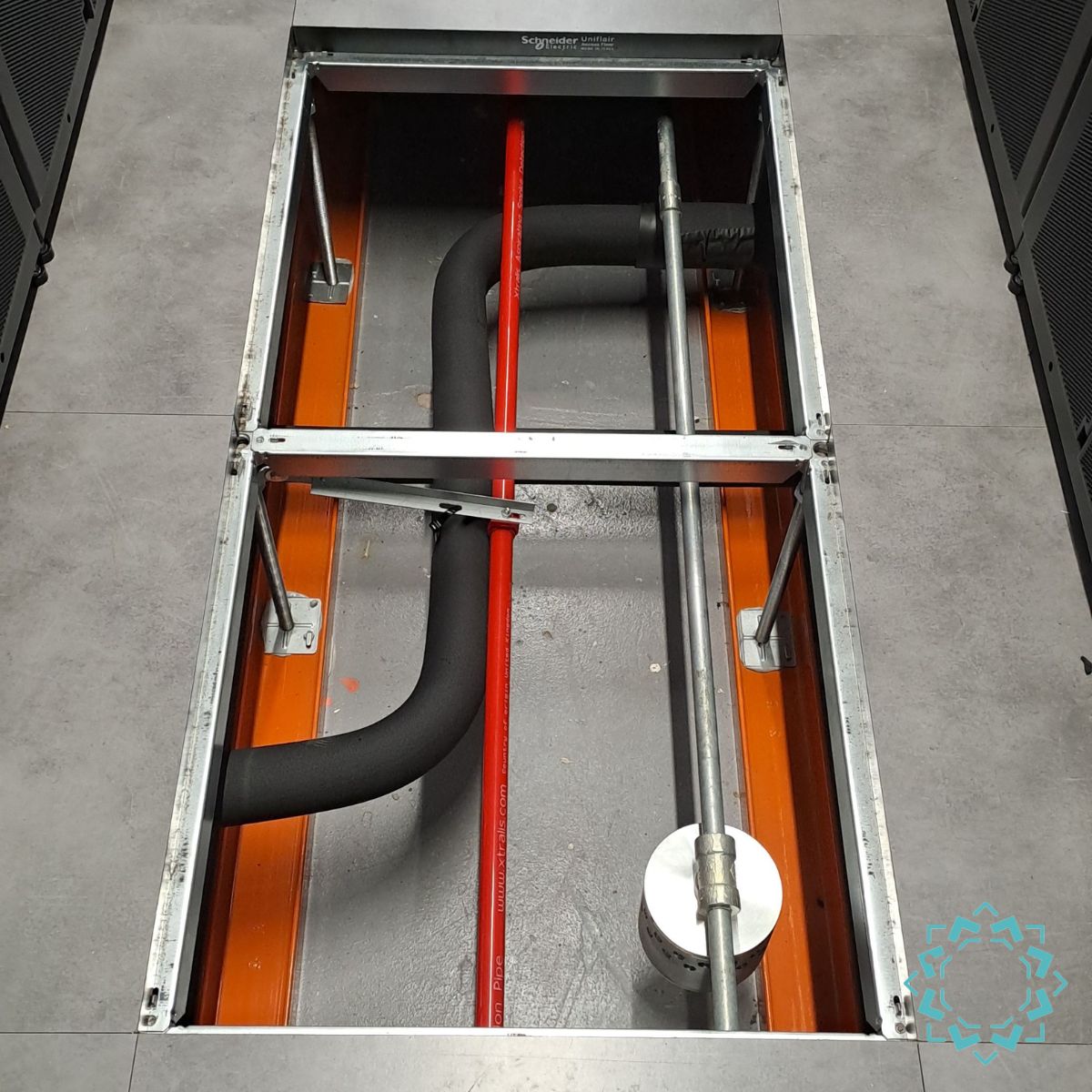 Extendo Datacenter tweet media