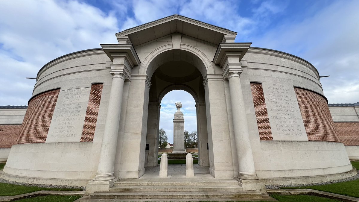 Tomorrow on @OldFrontLinePod we take a journey from Etaples to Arras, with a specially recorded episode on the battlefields. oldfrontline.co.uk
