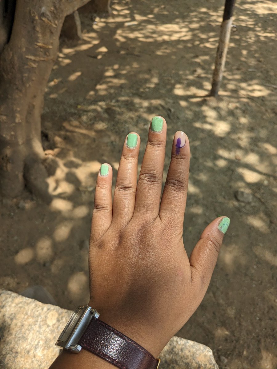 PushpanjaliRout's tweet photo. I #voted . Did you all ? #Bengaluru Do your bit. #VotingMatters https://t.co/gP5Z1OiTTt