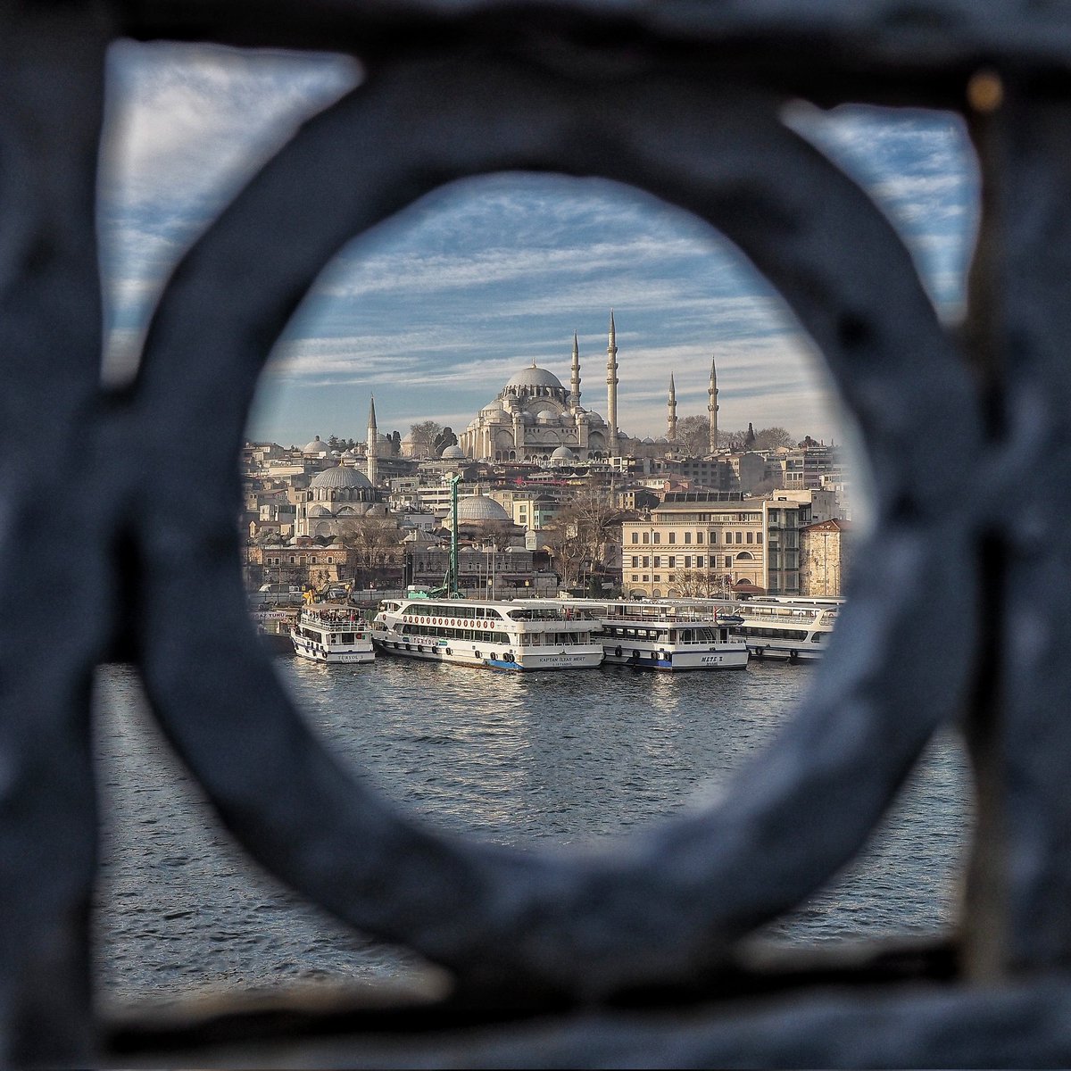 Istanbul 

____
#Istanbul #turkey #streetphotography #photography #photooftheday #street #mosquée #streetphoto #photo @GoTurkiye @TurkishAirlines @Turkey @turkey2france @istanbulmodern_ @tourismistanbul @Istanbullovers_ @SAR_Istanbul7 @TurkeyTravels @TurkiyeJaponya